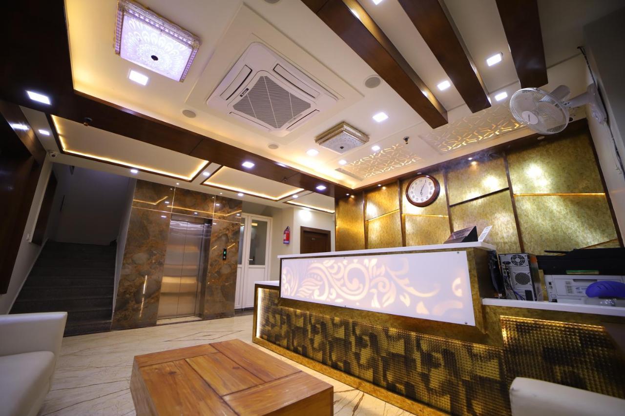 Hotel Royal Phoenix Agra  Kültér fotó