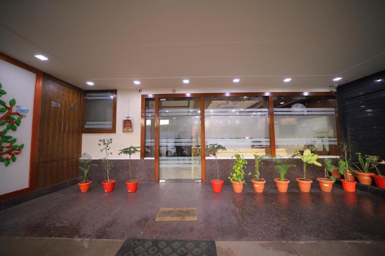 Hotel Royal Phoenix Agra  Kültér fotó