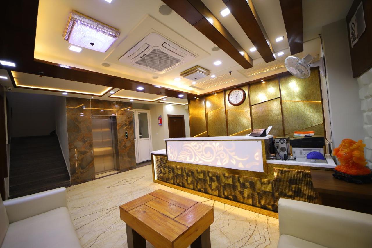 Hotel Royal Phoenix Agra  Kültér fotó