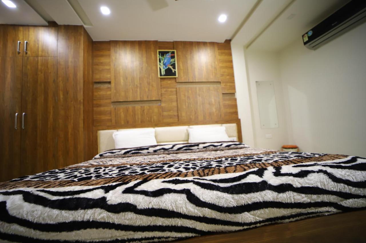 Hotel Royal Phoenix Agra  Kültér fotó